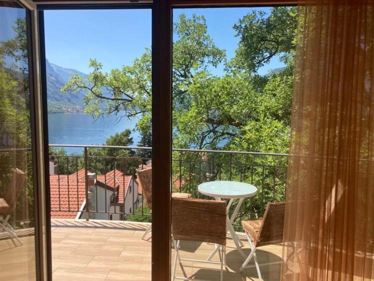 Apartments Villa Eden Kotor Ngoại thất bức ảnh